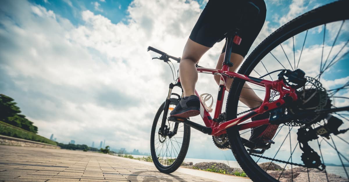 サイクルウェアの特徴は 夏の基本コーデ カジュアルさで人気のブランドも紹介