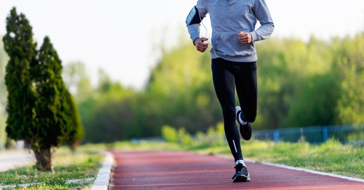 メンズランニングウェアを初心者が選ぶポイント 必要なアイテムは メンズランニングウェアを初心者が選ぶポイント 必要なアイテムは