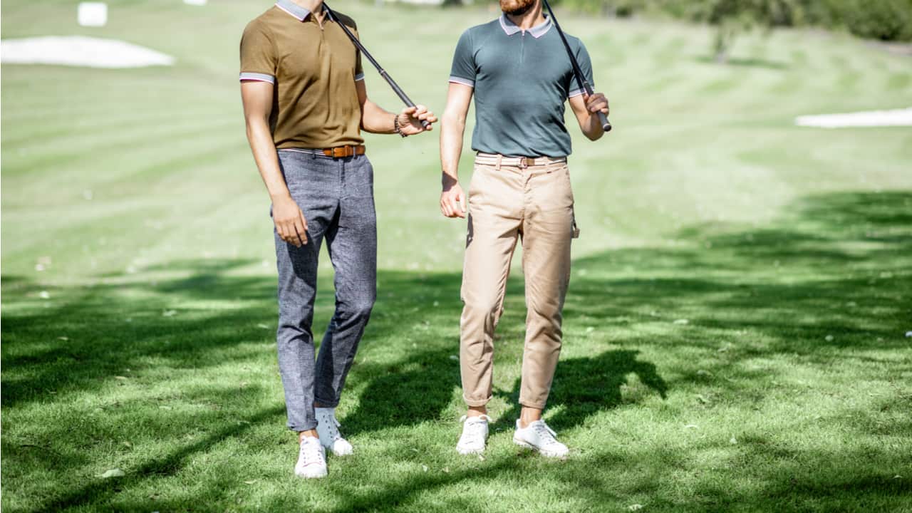 ゴルフウェアでおしゃれな着こなしを！初心者におすすめメンズコーデやベスト、パンツの選び方