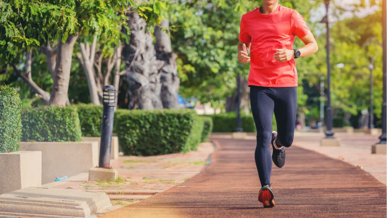 夏のランニングウェアでおすすめの素材は 特徴や選び方を紹介