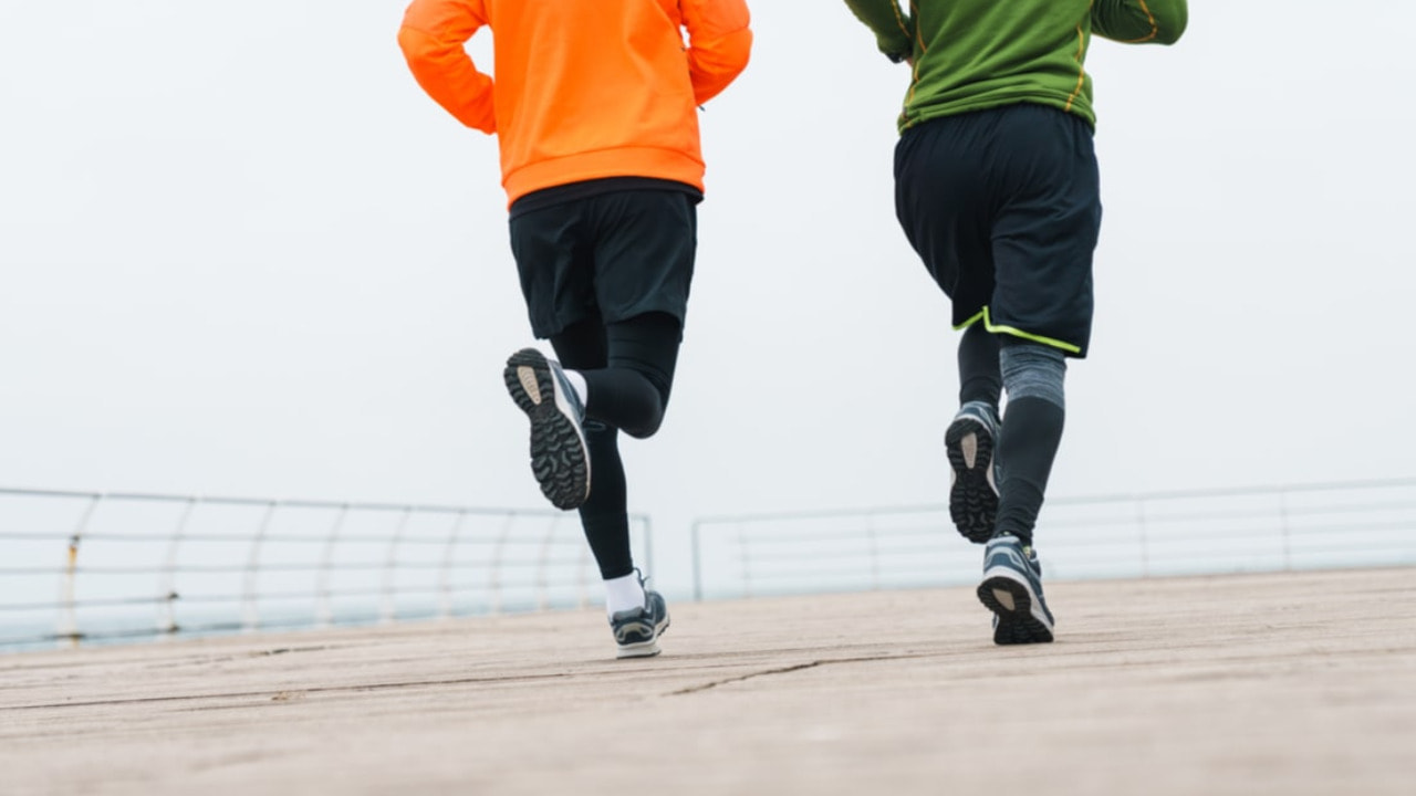 ランニングウェアでデザイン・機能が優れたメンズセットアップは？