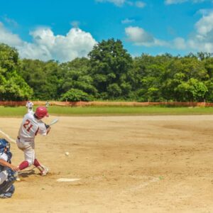 野球ウェアの基本の服装は 野球ユニフォームの選び方や必要なアイテムまとめ