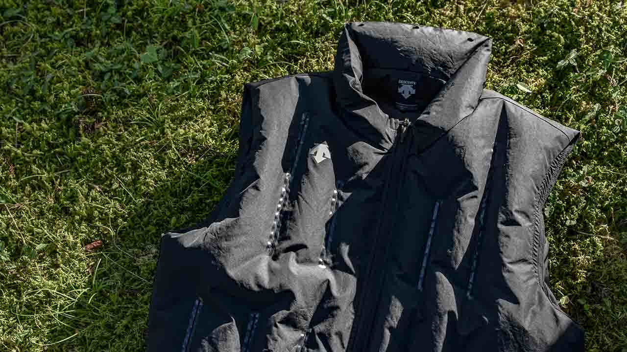 DESCENTE 販路限定空調ベスト 空流ジャック デサント、充電式ファンを装着し衣服内に風を送るベスト「空流