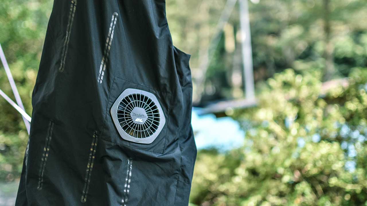 作業服とは言わせない、キャンプやアウトドアシーンでもクールに