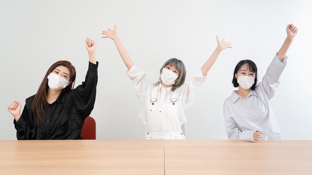 デサントの中わたジャケット「AIR THERMOTION」が軽い！身近な