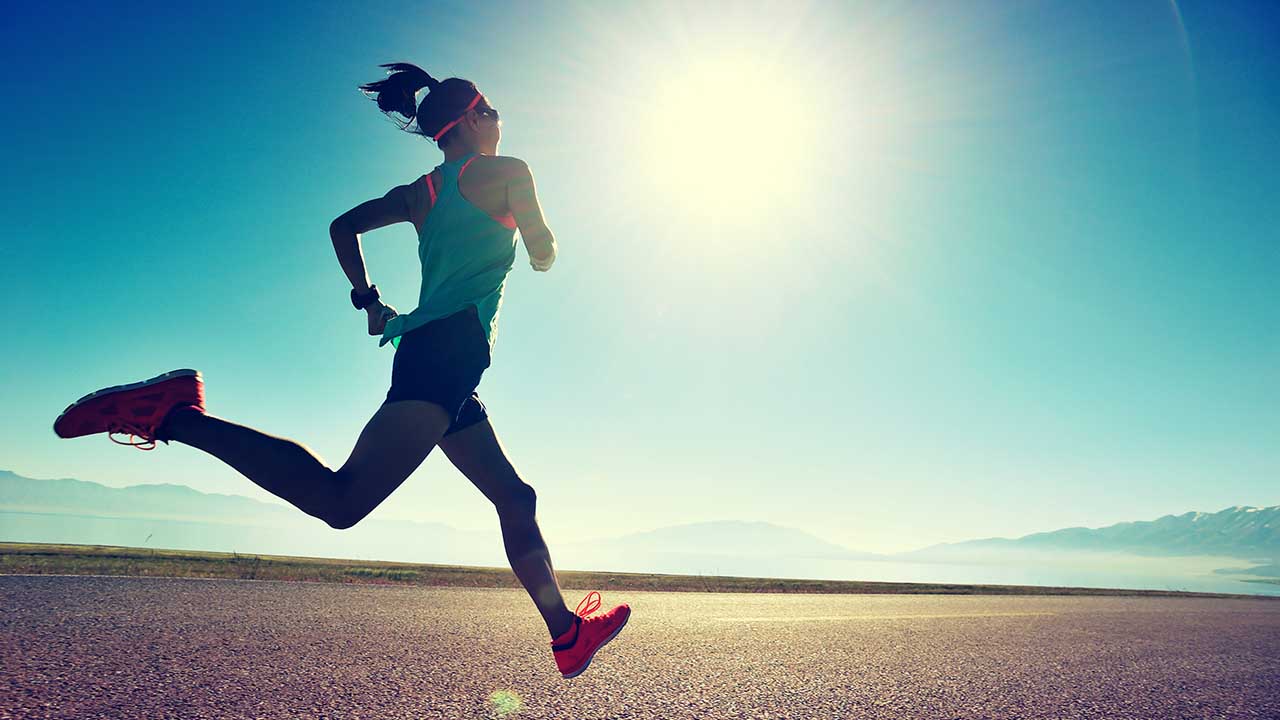 ランニングやマラソン中のケガを軽減するには 膝や足首のサポーター