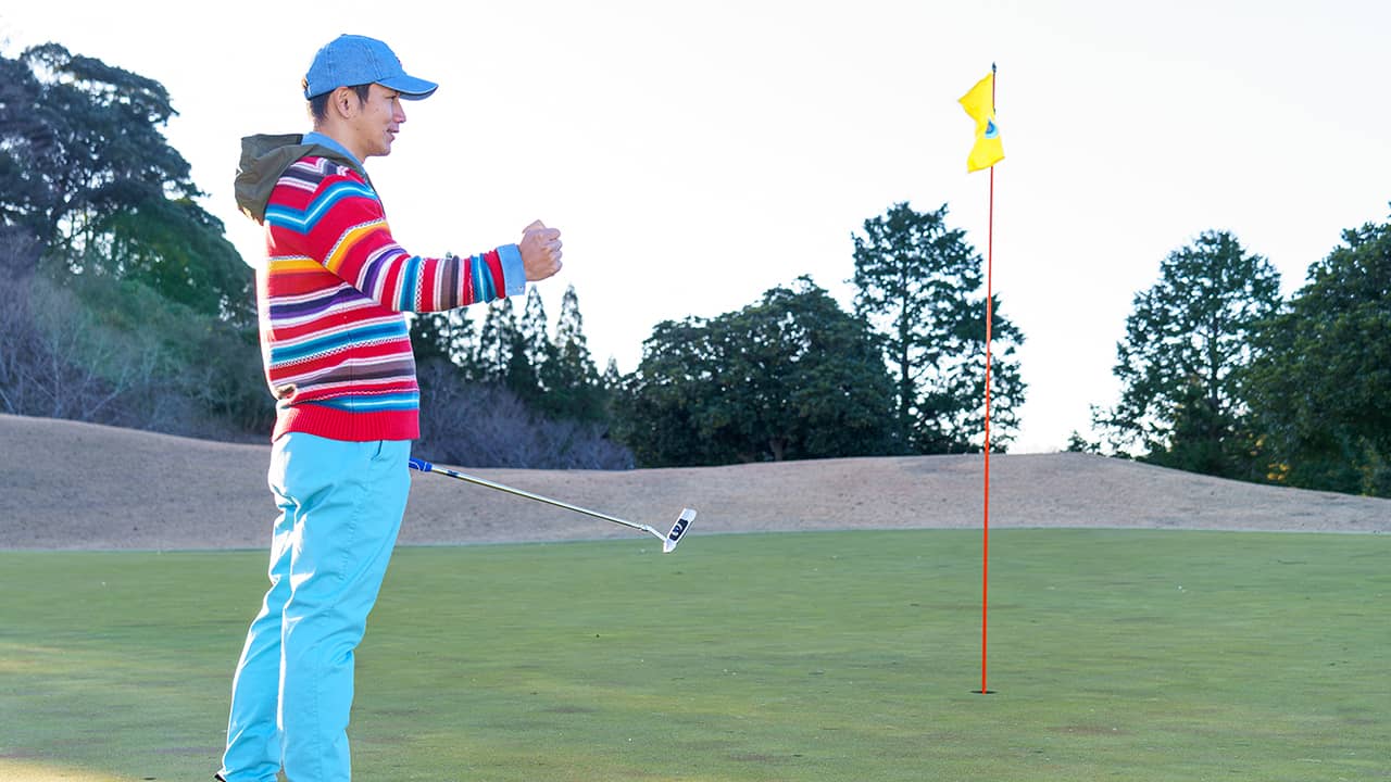 普段使いもできるカジュアルなゴルフウェアといえばマンシング