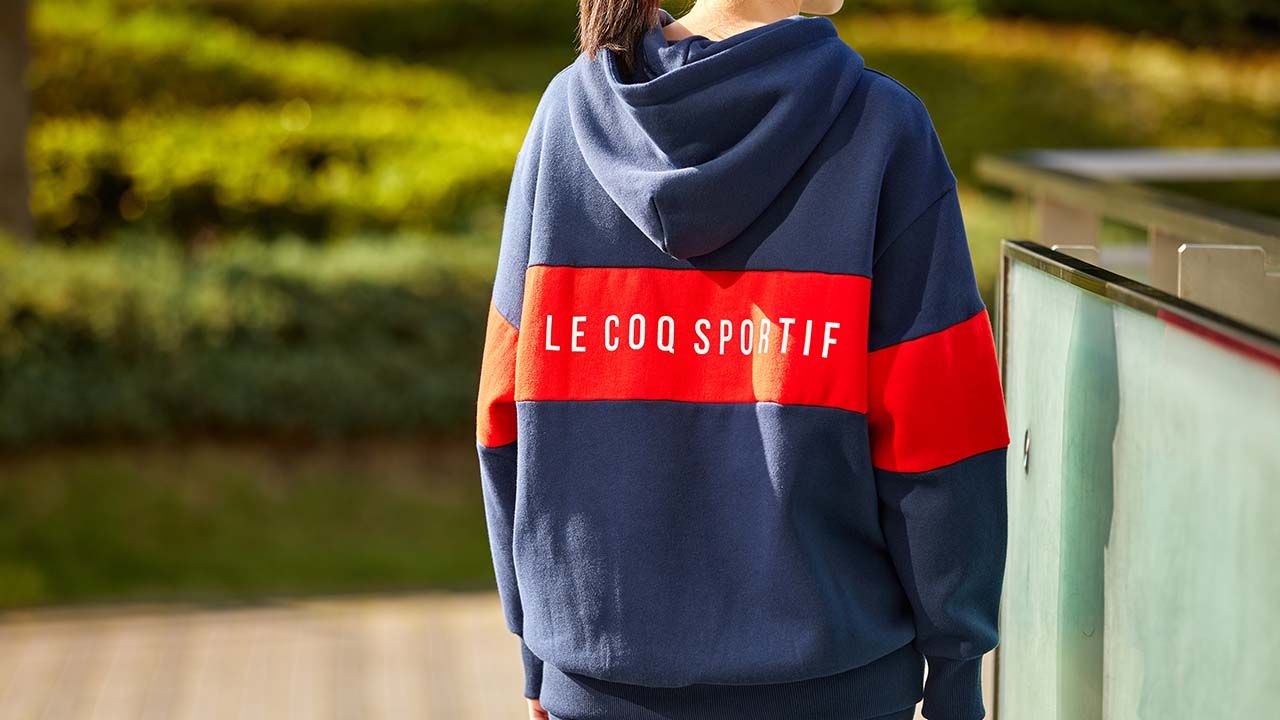 レディーストレーナー スウェット の選び方とは かわいく決まるコーディネートも紹介