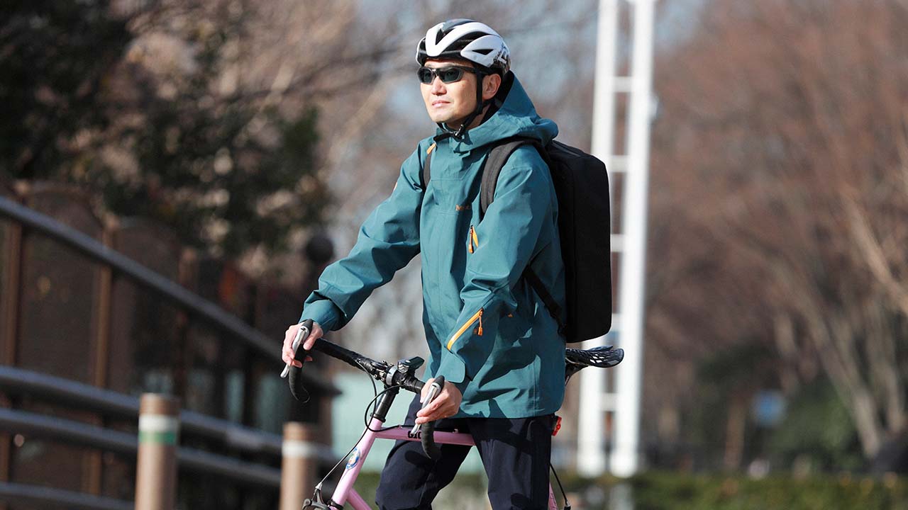 Getnaviの語らせて 冬の自転車通勤にはマーモット スパイアージャケット がマストバイ