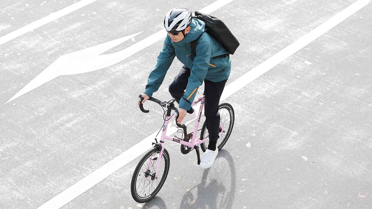 Getnaviの語らせて 冬の自転車通勤にはマーモット スパイアージャケット がマストバイ Getnaviの語らせて 冬の自転車通勤にはマーモット スパイアージャケット がマストバイ