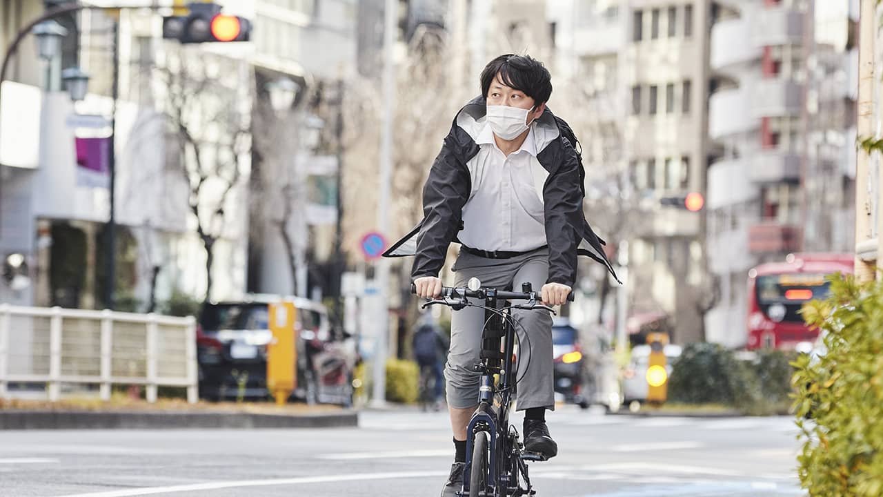 自転車通勤に最適 オフィスでも着回せる ジテツウ スタイルのウェア