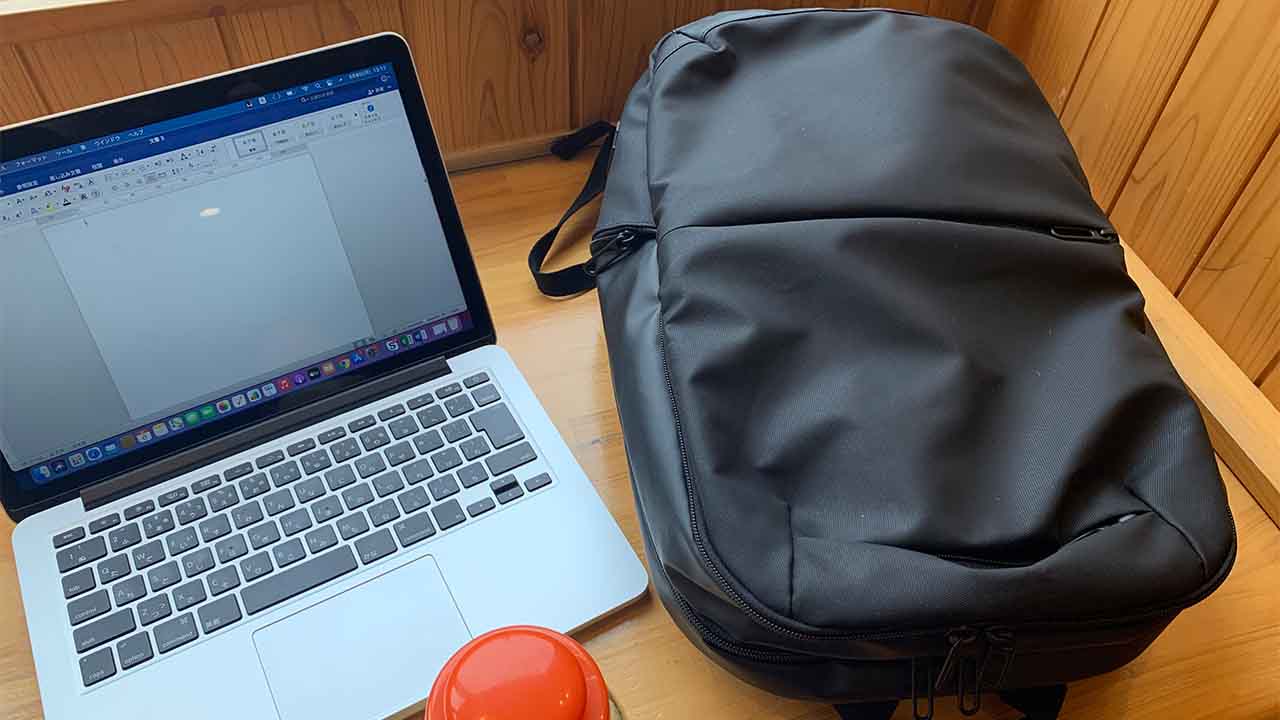 DESCENTEエアロストリームバックパック ビジネスリュック ノートPC/A4 doaxja20.jpg