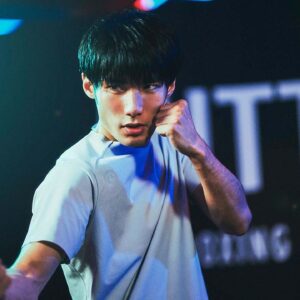 【エクササイズ中級者向け】1日5分の部分痩せ~総合編~ MITTNESSの「HIITトレーニング」で楽しくストレス発散