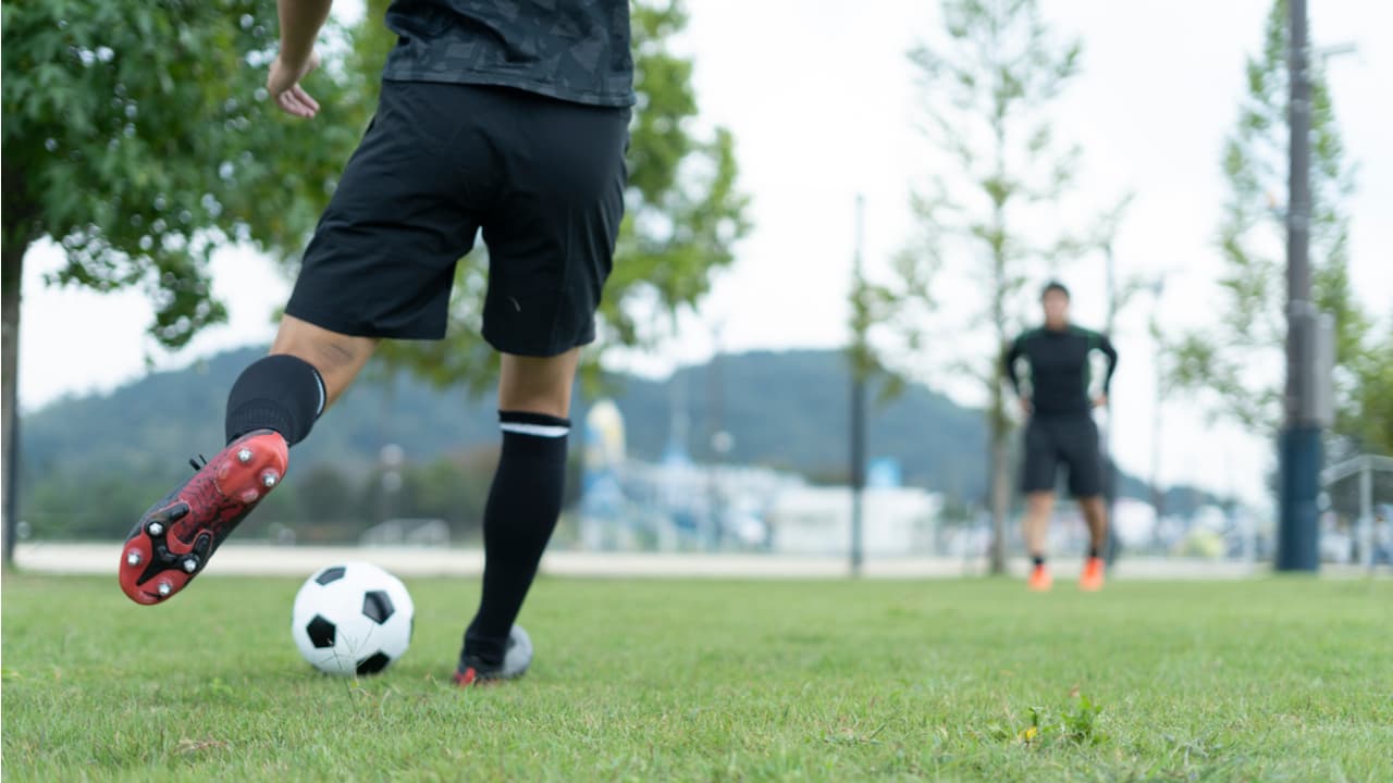 サッカー用スパイクにはどんな種類がある 人気ブランドも紹介 サッカー用スパイクにはどんな種類がある 人気ブランドも紹介