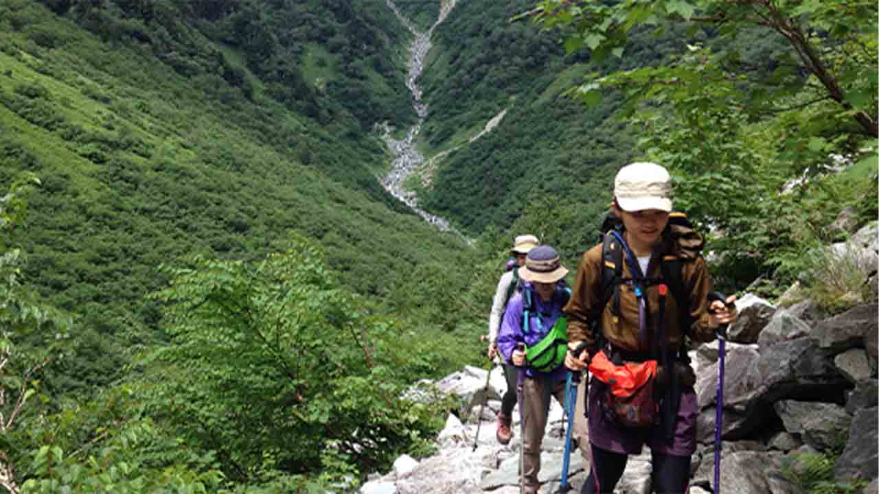 実は危険な 汗冷え のメカニズムを知ろう 登山で準備しておきたい インナーでできる簡単な対策って