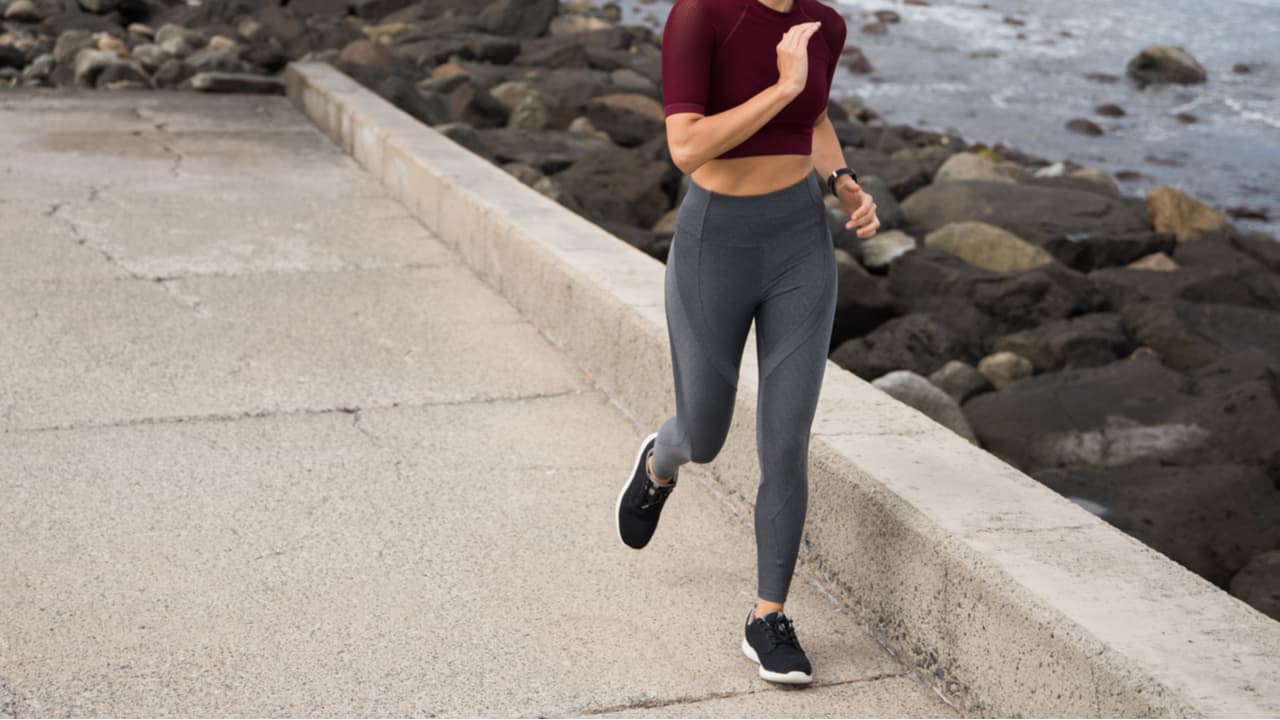 夏のランニングウェアは上下セットアップでそろえよう！種類や着こなし