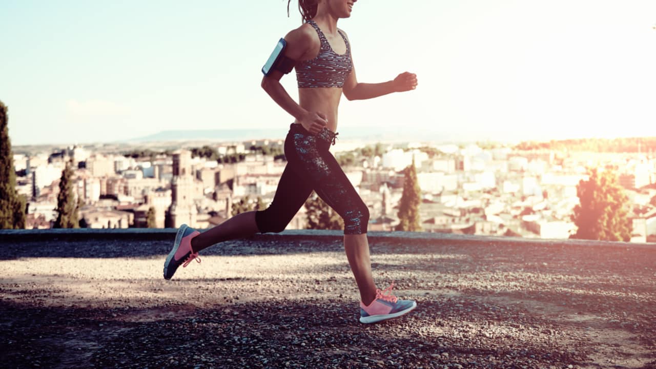 夏のランニングウェアは上下セットアップでそろえよう！種類や着こなし