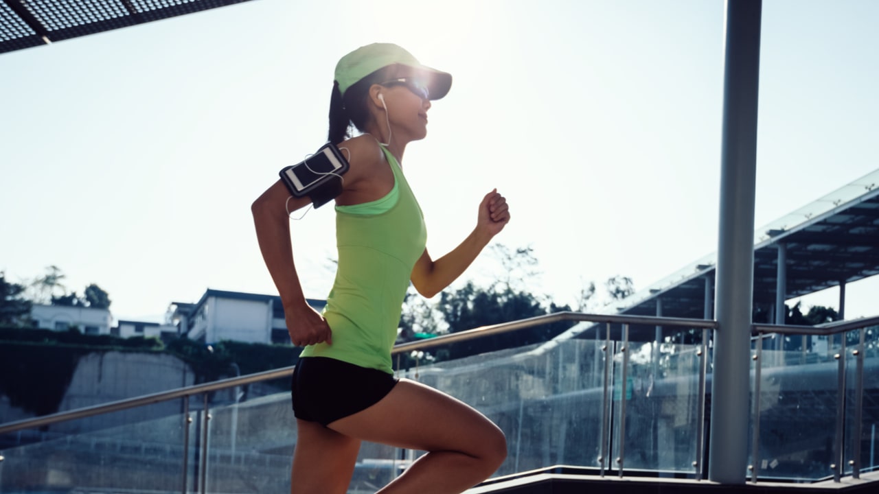 ランニングキャップ 帽子 の役割や選び方のポイントを解説