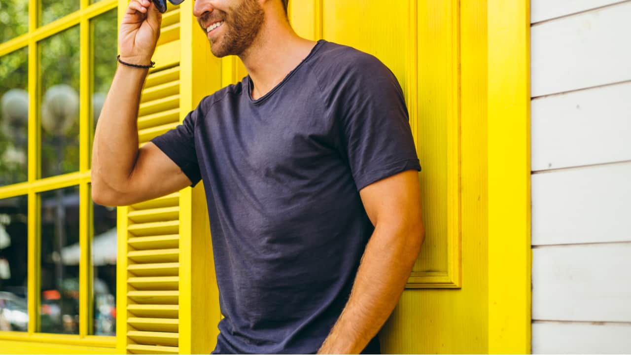 メンズTシャツの選び方やおしゃれなコーディネート術、おすすめの