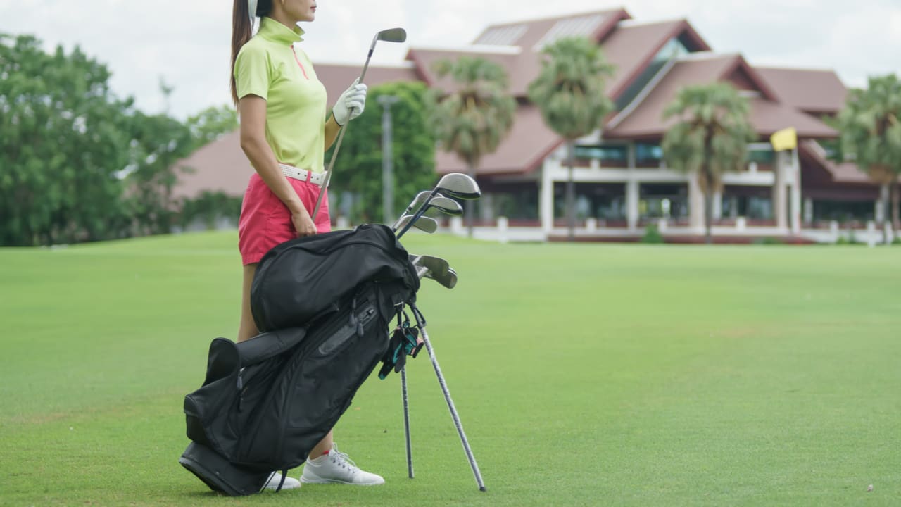 レディースゴルフバッグはどう選ぶ 種類やおすすめブランドを紹介