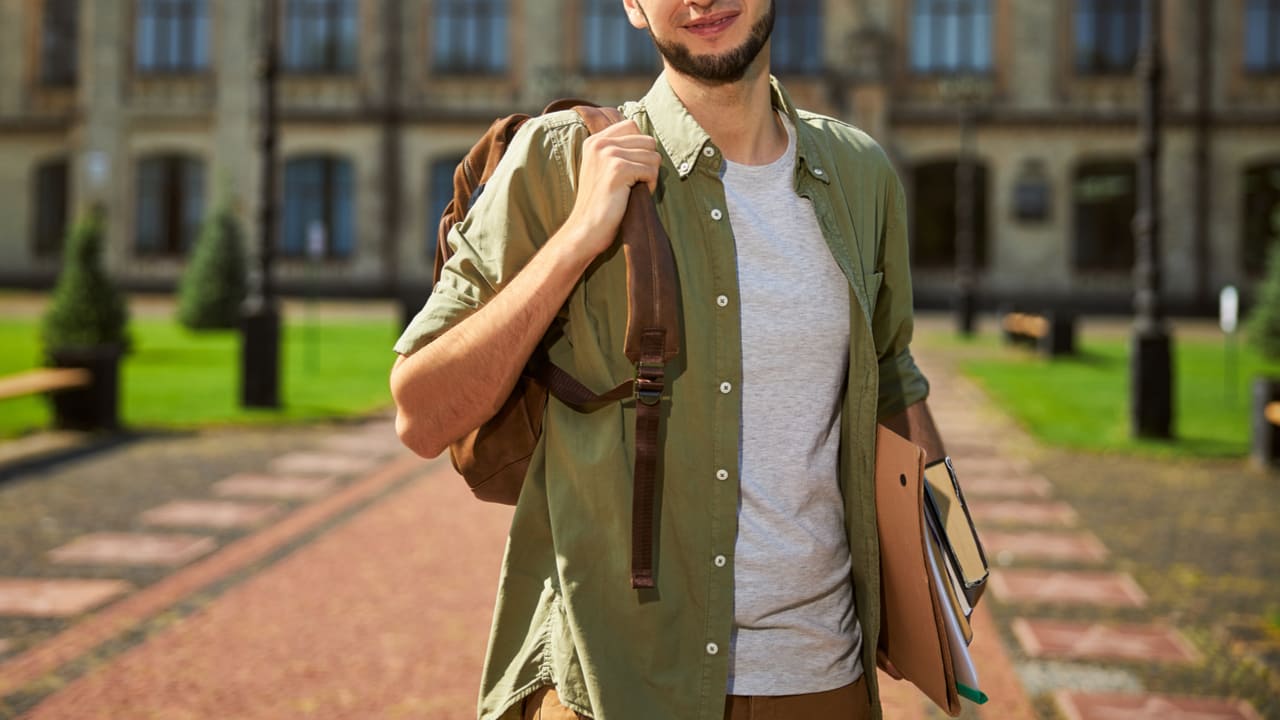 メンズtシャツの選び方やおしゃれなコーディネート術 おすすめのブランドとは