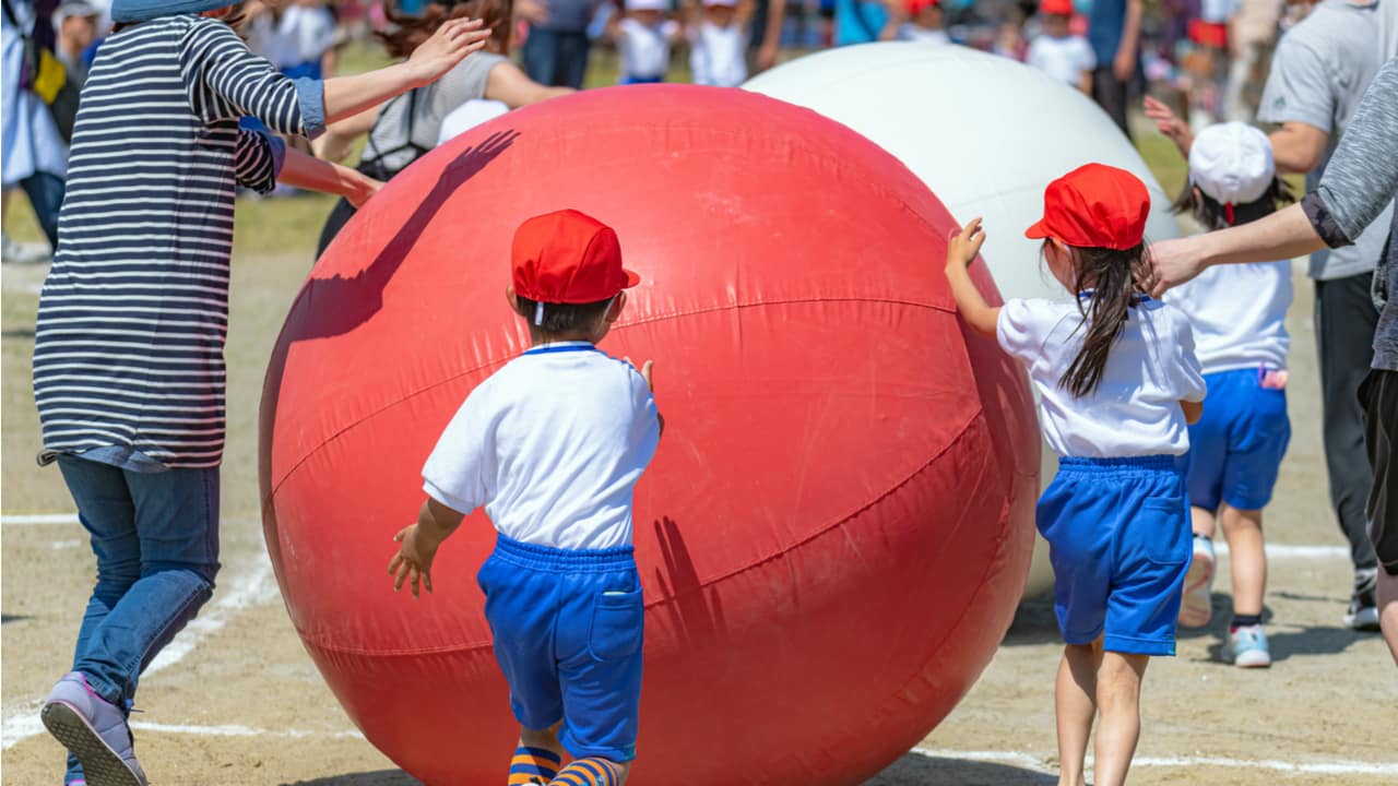 運動会コーデのおすすめは 服装選びのポイントやおすすめブランドを紹介