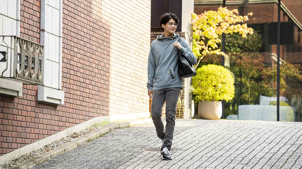 ほど良くラフ！】ゴルフ初心者におすすめしたい「普段使いもできる 