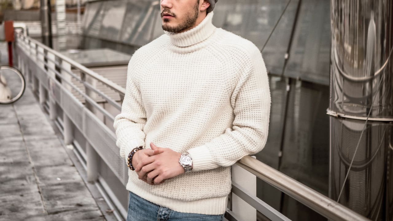 セーターの選び方やおすすめコーデを紹介 洗い方や干し方などのお手入れ方法も