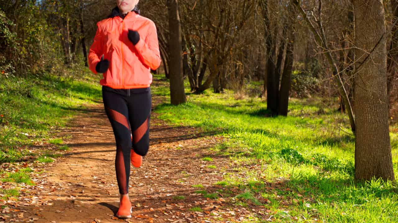 朝ランニングと夜ランニング どっちがおすすめ 時間帯による効果の違いとは