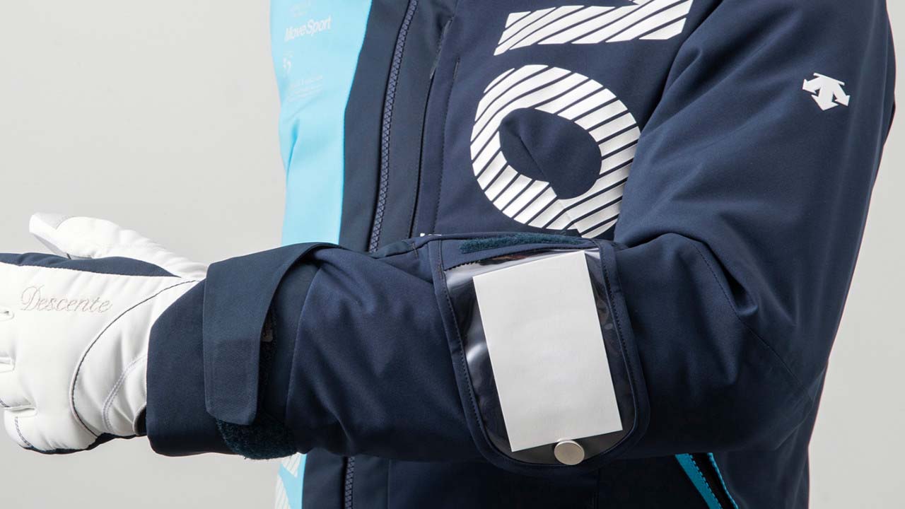 デサント　スキーウェア　DCB-5090P 新品リフト券入れ付き デサント スキーウェア DCB-5090P 新品リフト券入れ付き 楽天市場
