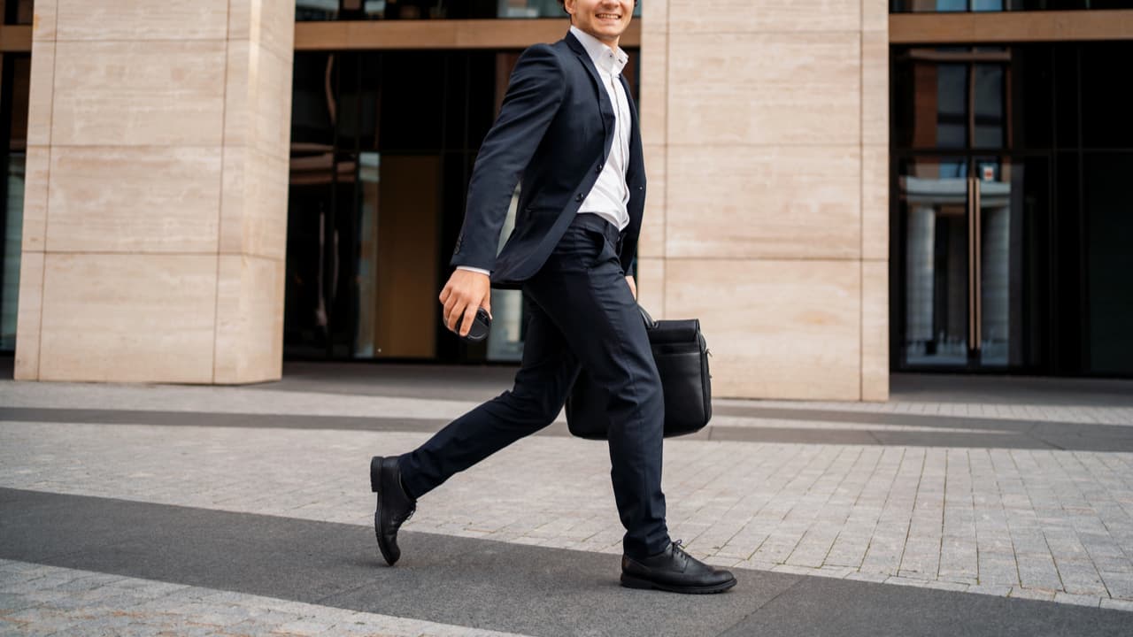 セットアップとは？種類別の特徴や着用シーン、着回し術を紹介