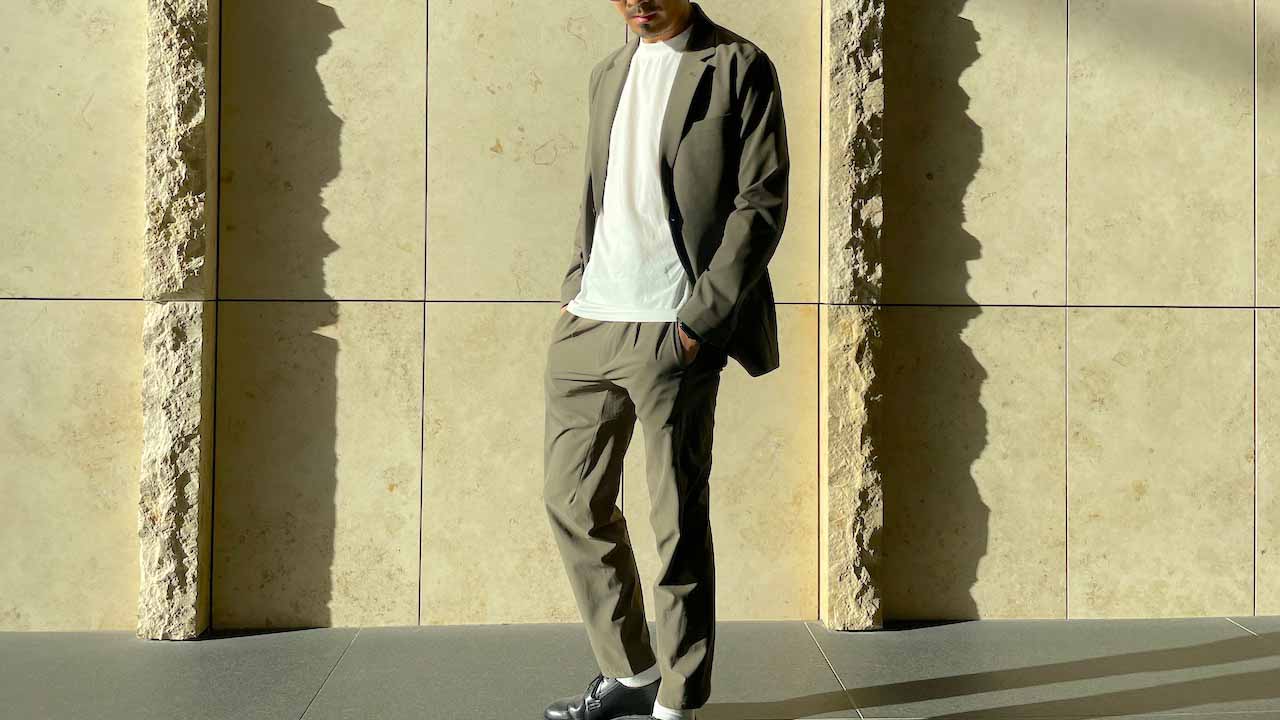 かっこいい…！アンブロの「新ビジネススーツ」が反則級にヤバい