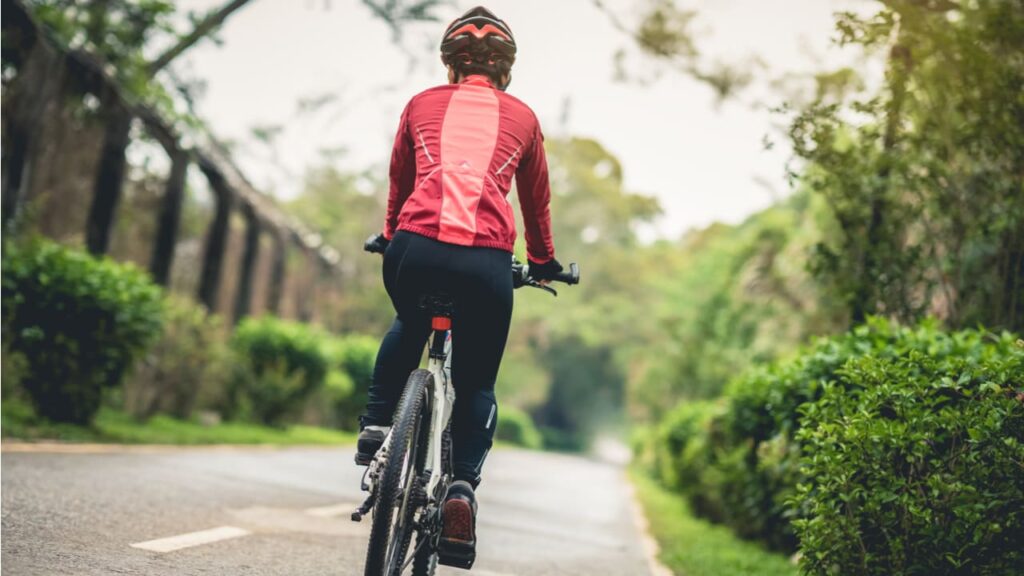 レディースサイクリングウェアのおすすめは？女性用ウェアの選び方