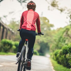 サイクルウェアの特徴は 服装やおすすめレディースコーデなども紹介