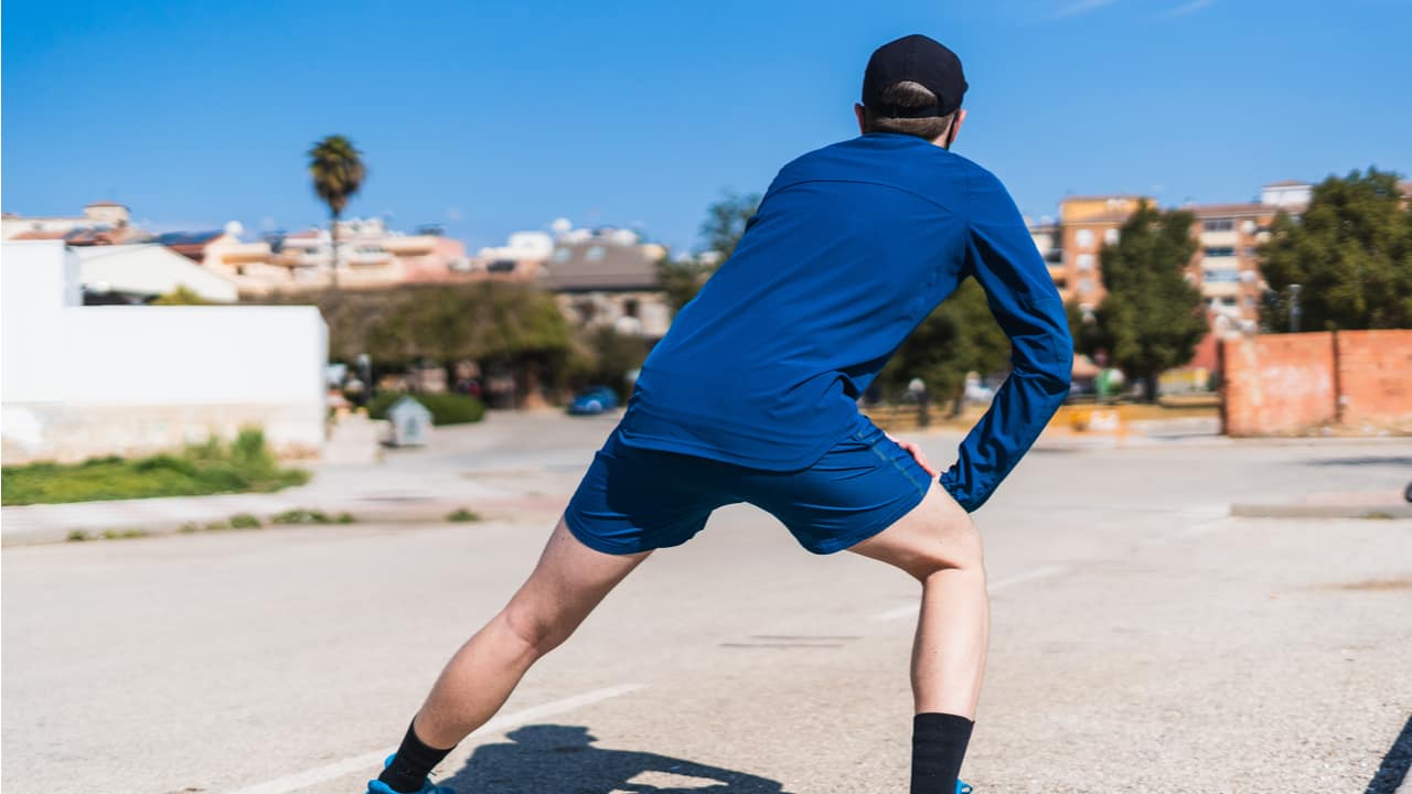 帽子はウォーキングの必須アイテム かぶるメリットや選ぶポイントを解説