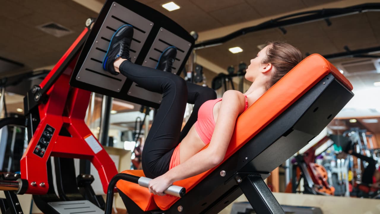 トレーニングジムで女性におすすめのメニューとは マシンの種類や楽しみ方