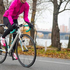 サイクルジャージ ロードワンピース　 スプートニク　女性の方へ、おすすめ サイクルウェアの特徴は？基本コーデ、カジュアルさで人気のブランドも紹介