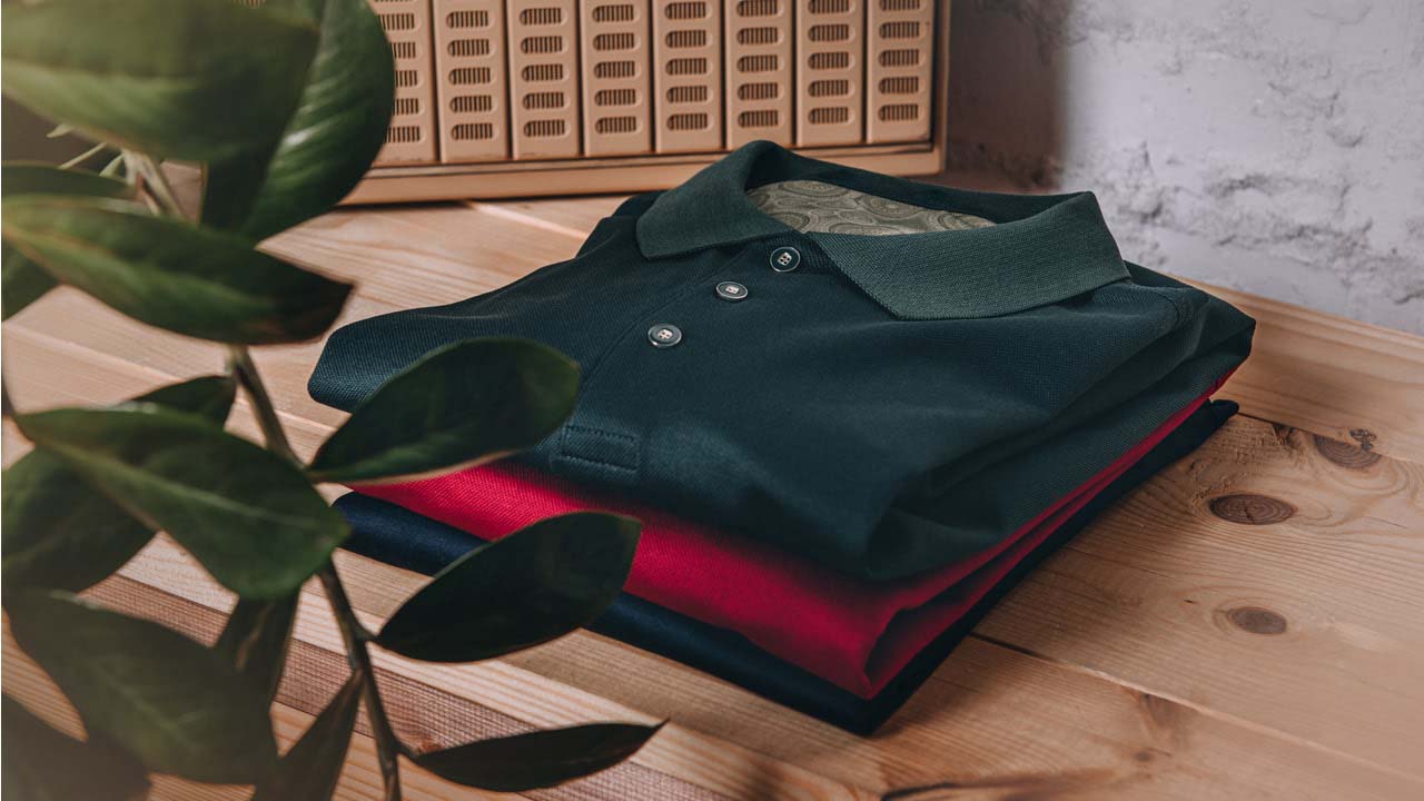 黒のポロシャツが欲しい おしゃれに着こなすための選び方やコーディネート方法を紹介