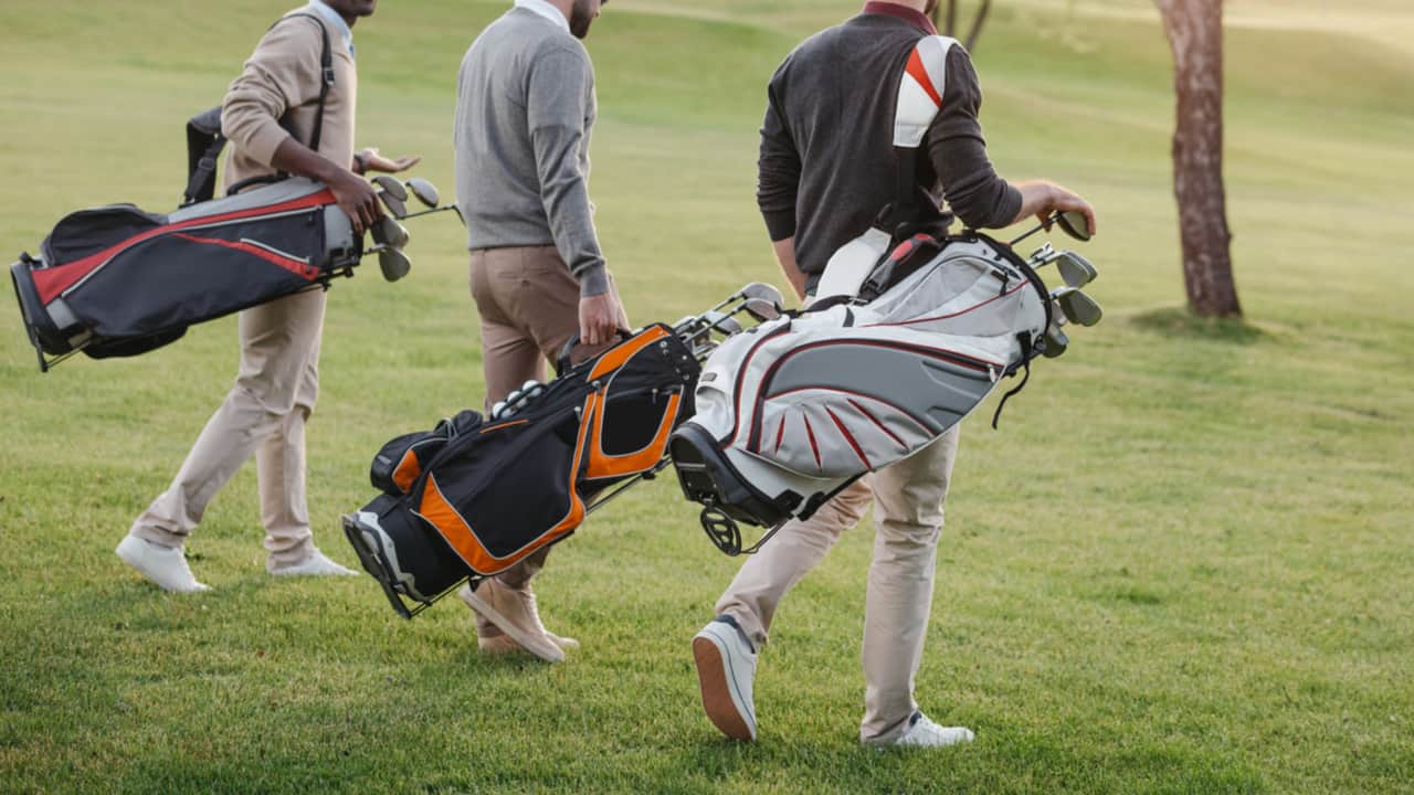 小さいゴルフバッグが欲しい 小型キャディバッグの魅力やおすすめを紹介