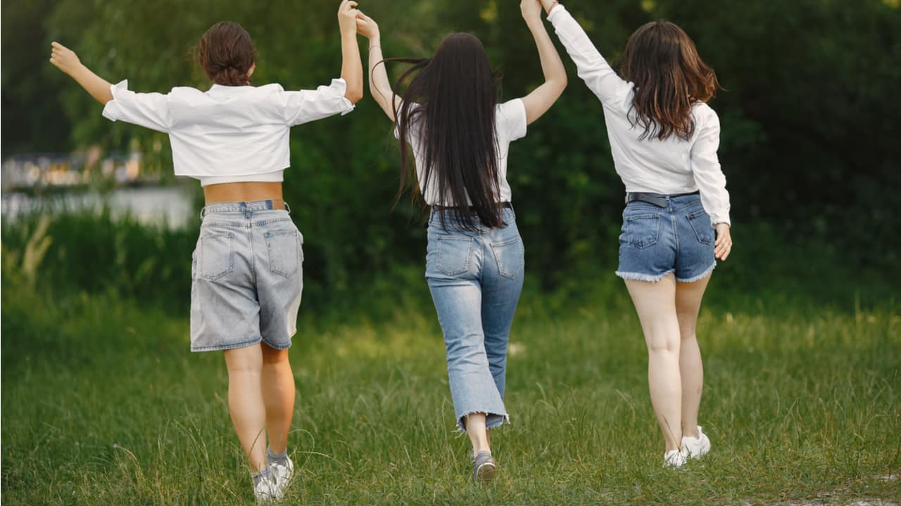 レディースに人気のパンツはどれ シーン別のおすすめを紹介