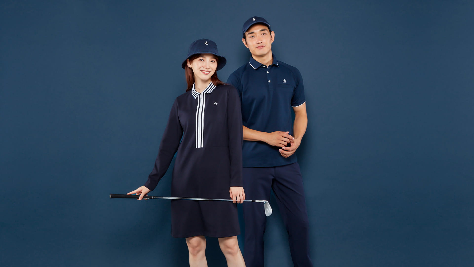 デサント　ゴルフ　ウェア　シャツ　パンツ　2点セット　Mサイズ 快適スポーツ - ゴルフ メンズウェア パンツ1本、シャツ2枚セット