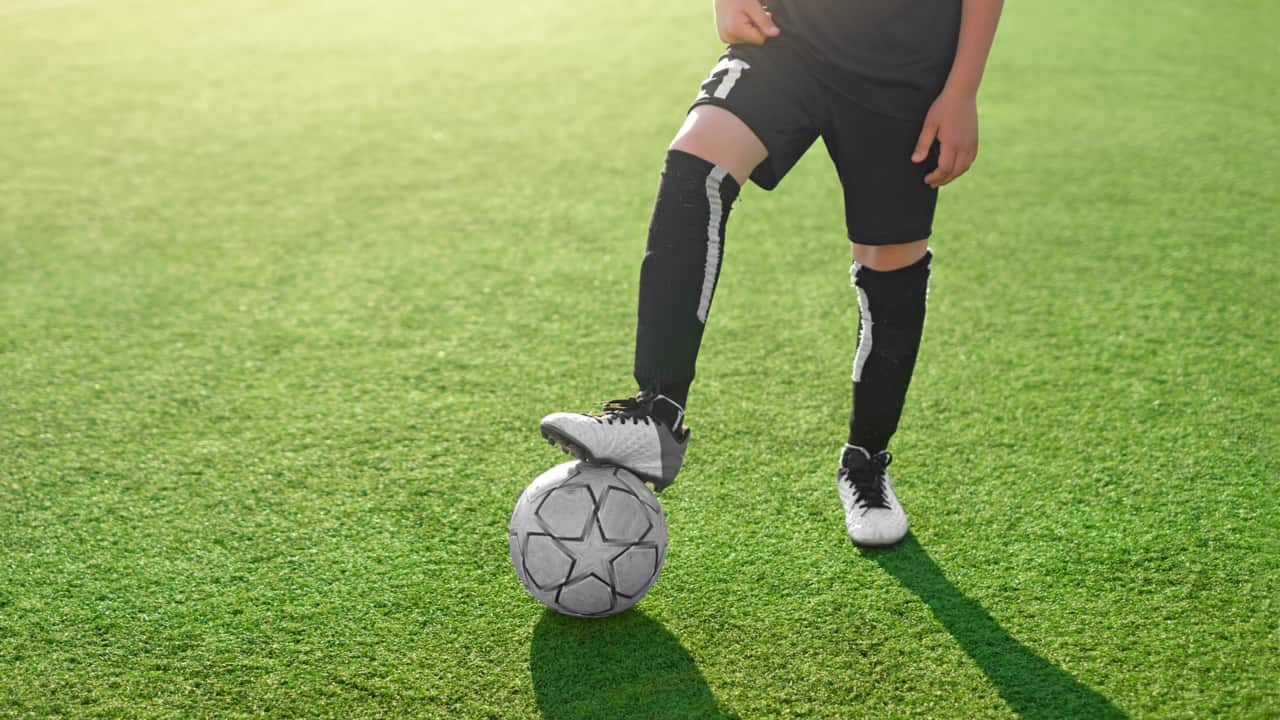 サッカーのすね当て レガース シンガード の種類や選び方 おすすめを紹介