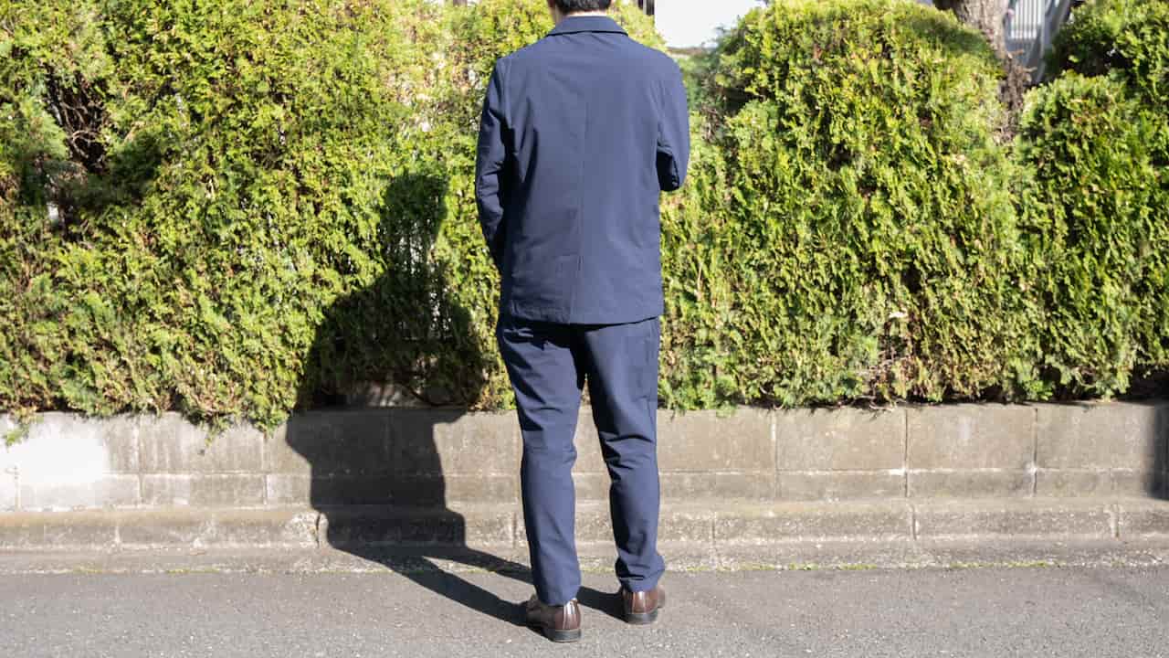 汗ばむ日こそこれ！デサントの「快適ジャケット＆パンツ」魅力が