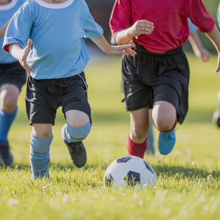 サッカー用キャップで夏の子どもたちを日差しから守る Design Impression Descente Ltd 株式会社デサント サッカー用キャップで夏の子どもたちを日差しから守る Design Impression Descente Ltd 株式会社デサント